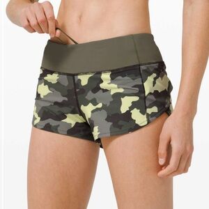 Lululemon Heritage Speed Up Short Heritage 365 Camo Crispin Green Sz 8